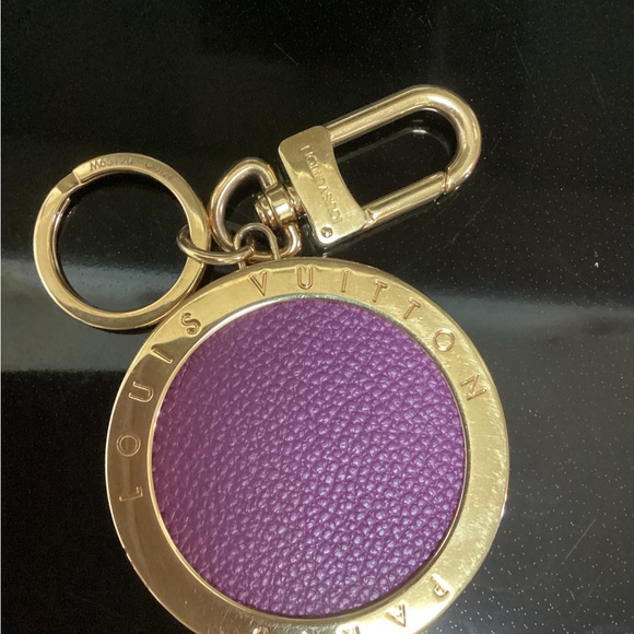 Authentic Louis Vuitton bag charm. - Picture 3 of 8